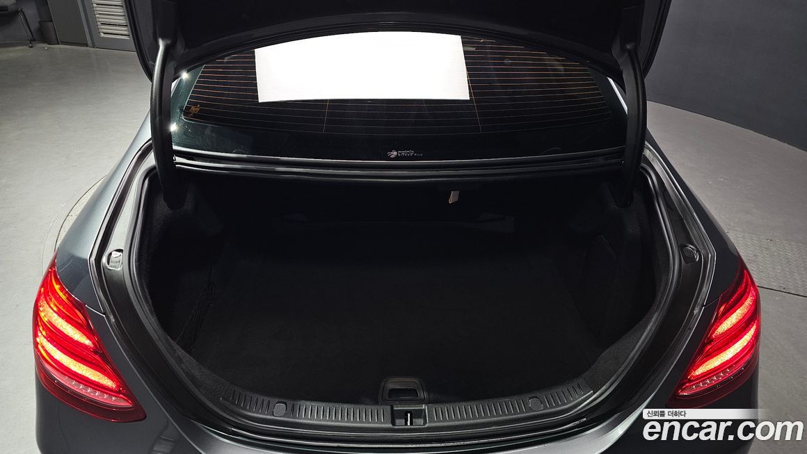 Mercedes-Benz E-Class 2019