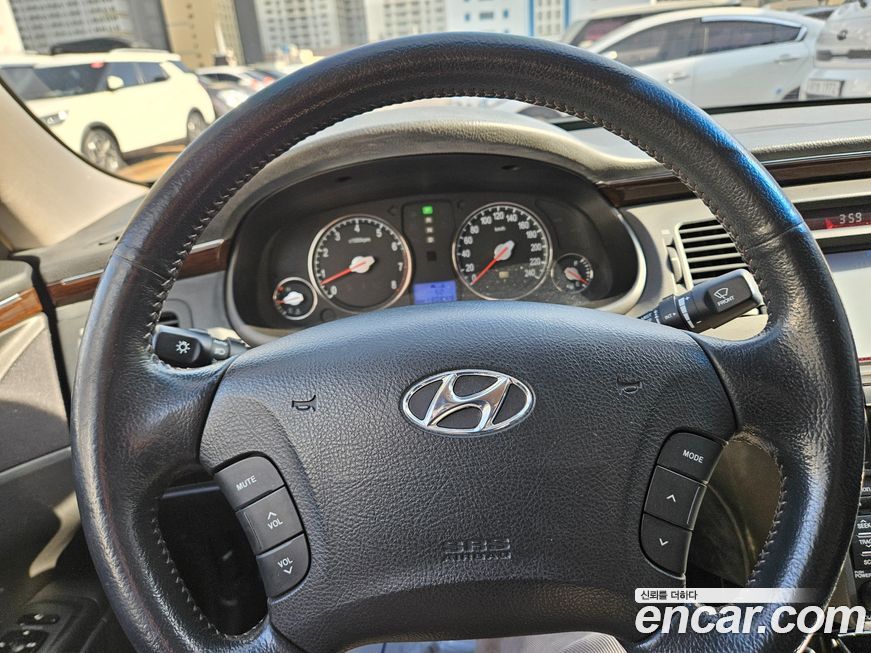 Hyundai Grandeur 2011