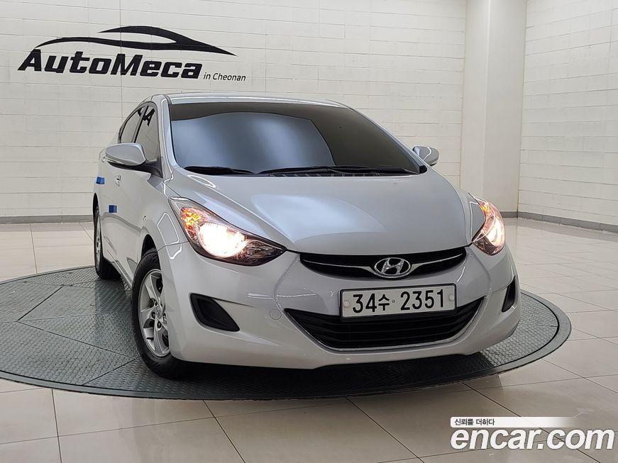 Hyundai AVANTE 2012