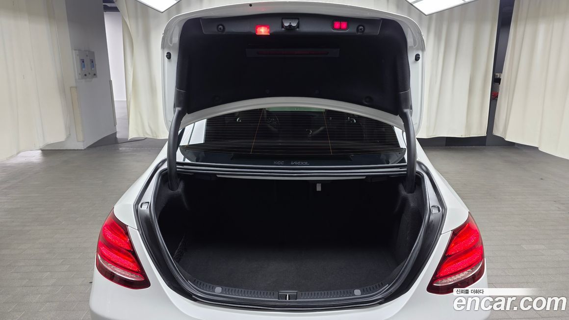 Mercedes-Benz E-Class 2018
