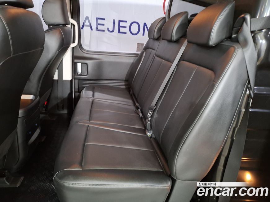 Hyundai Staria 2022
