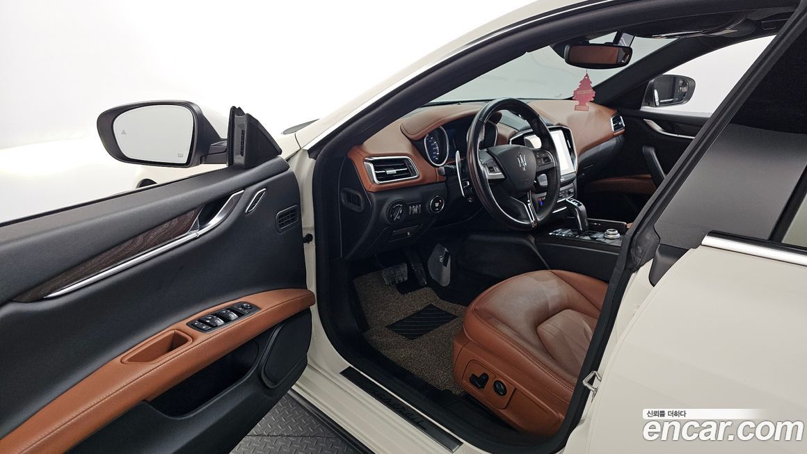 Maserati Ghibli 2019