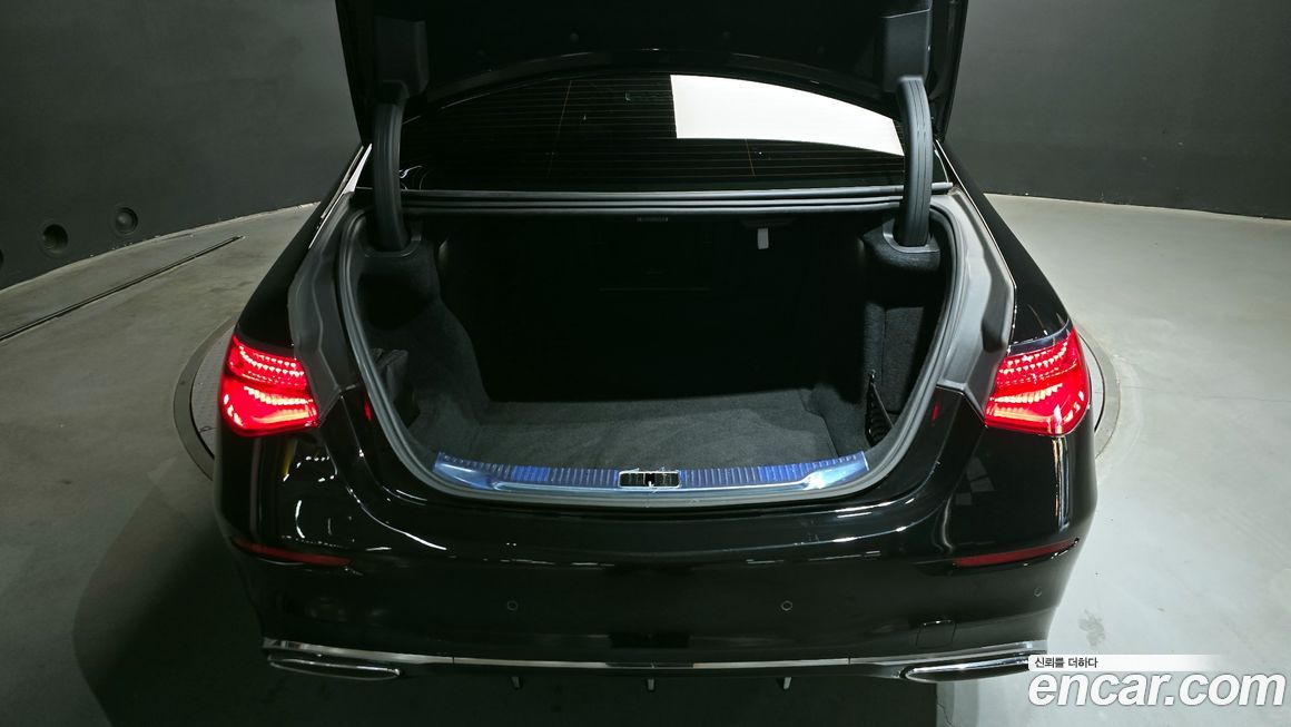 Mercedes-Benz S-Class 2022