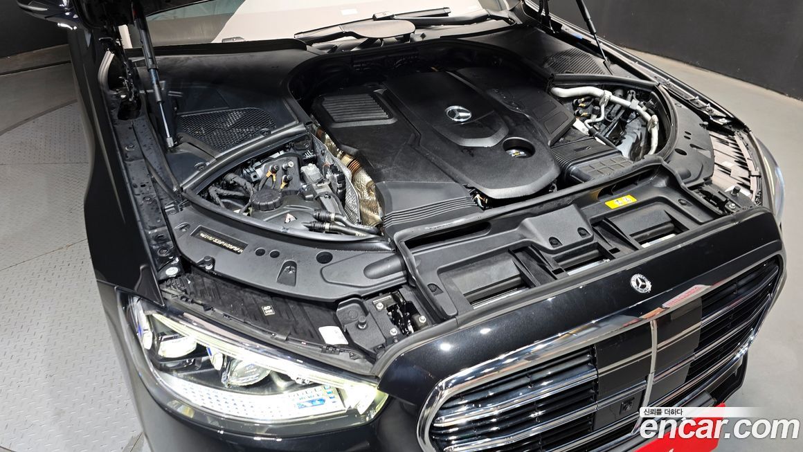 Mercedes-Benz S-Class 2022