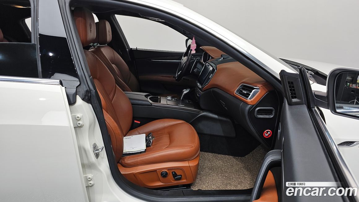Maserati Ghibli 2019