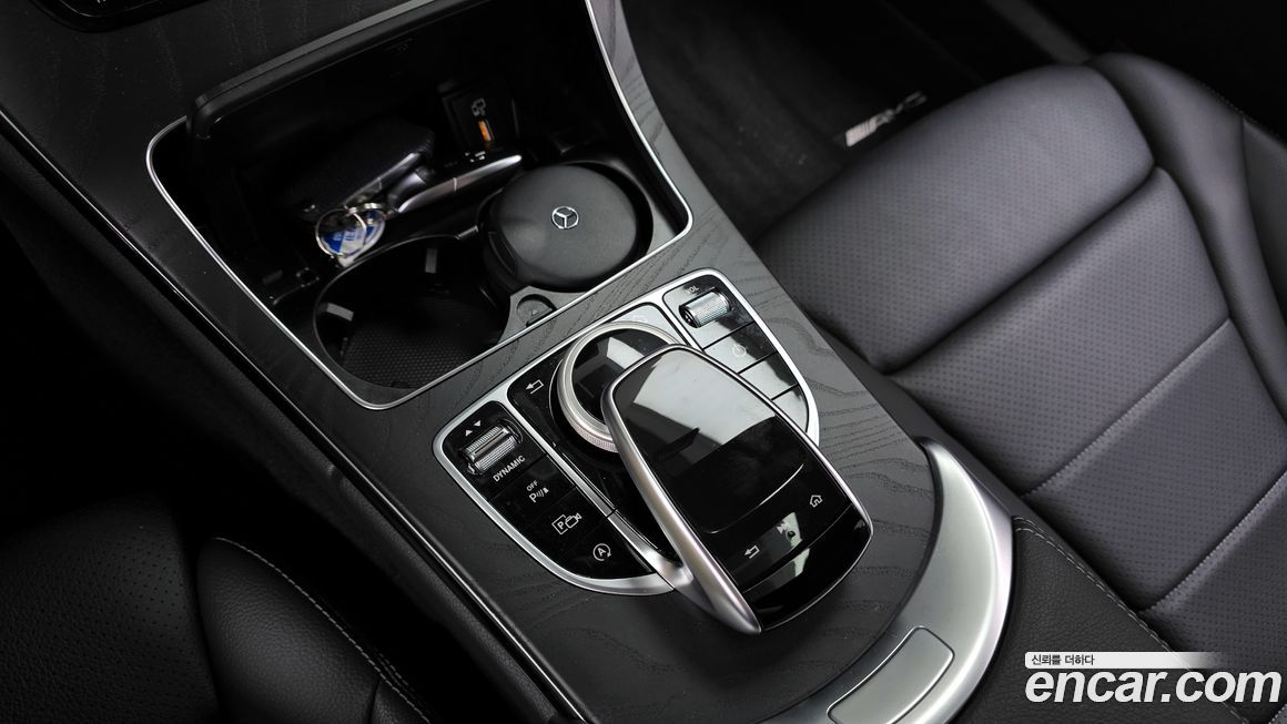Mercedes-Benz C-Class 2021