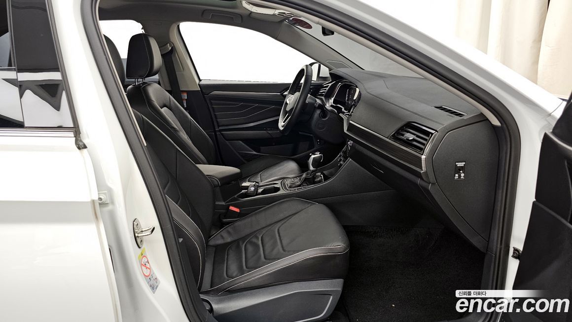 Volkswagen Jetta 2023