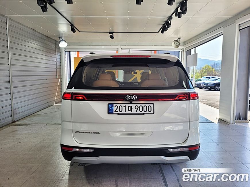 Kia Canival 2021