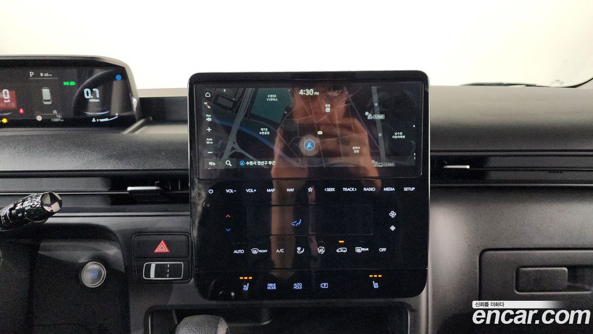 Hyundai Staria 2025