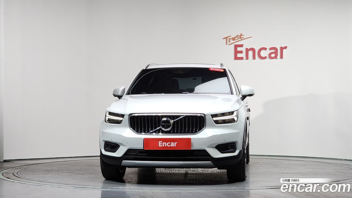 Volvo XC40 2021