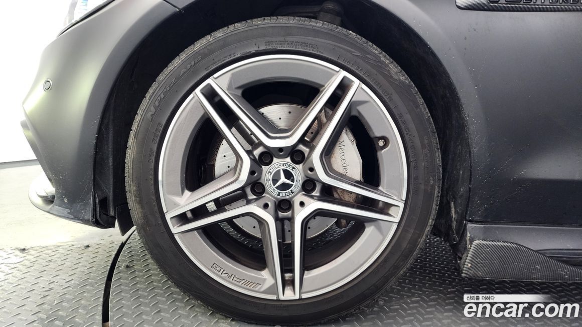 Mercedes-Benz C-Class 2020