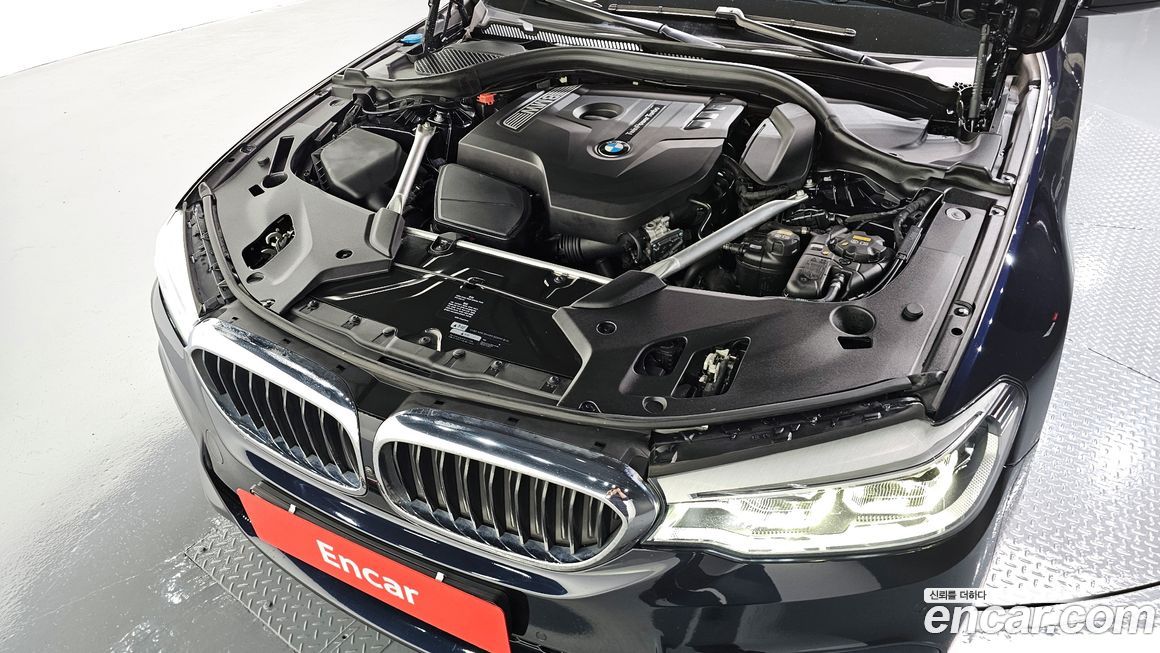 BMW 5-Series 2019