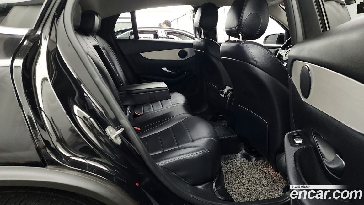 Mercedes-Benz GLC-Class 2018