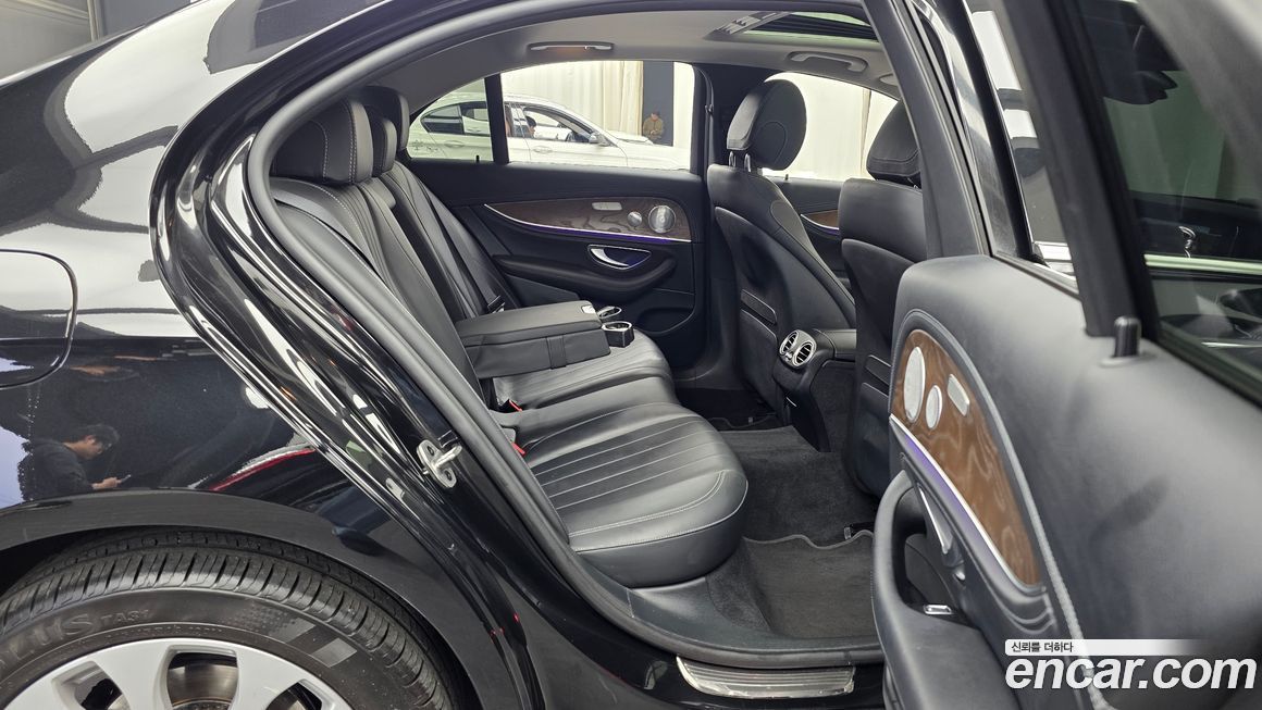 Mercedes-Benz E-Class 2020