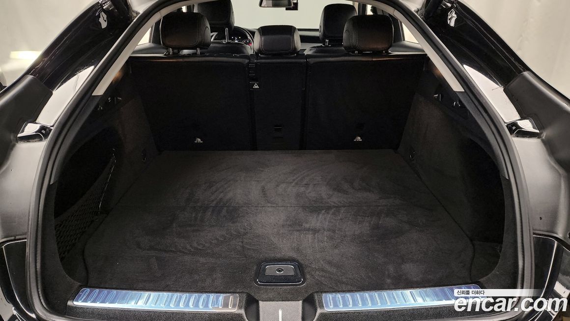 Mercedes-Benz GLC-Class 2018