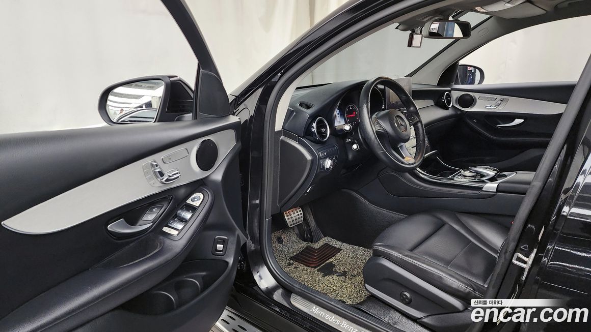 Mercedes-Benz GLC-Class 2018