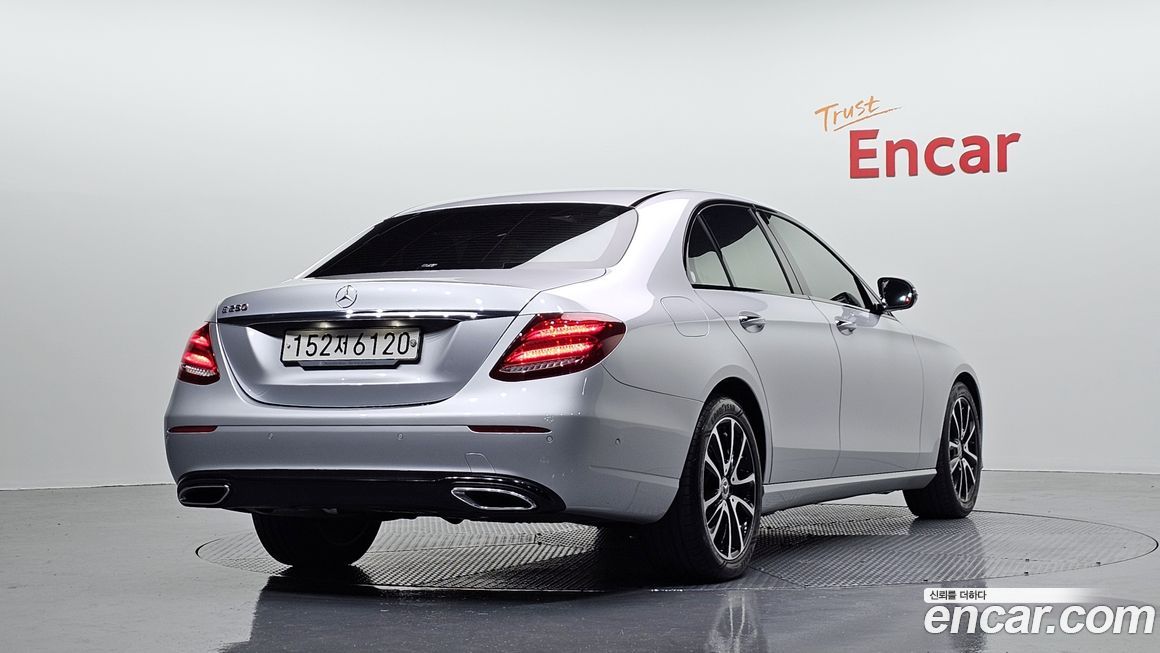 Mercedes-Benz E-Class 2020