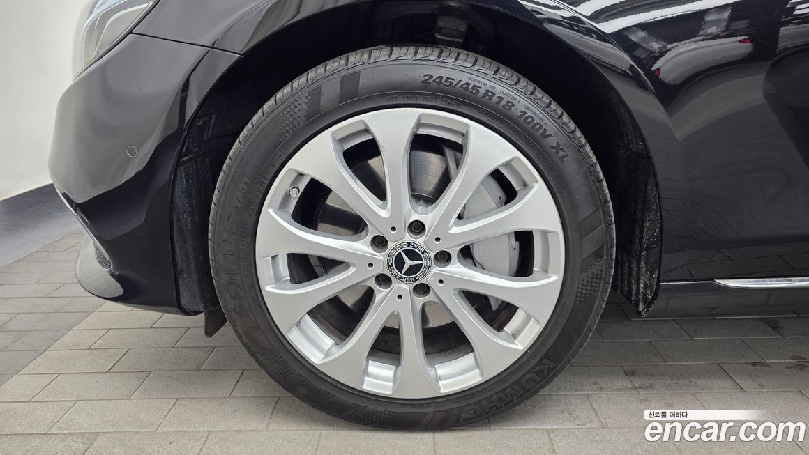 Mercedes-Benz E-Class 2020