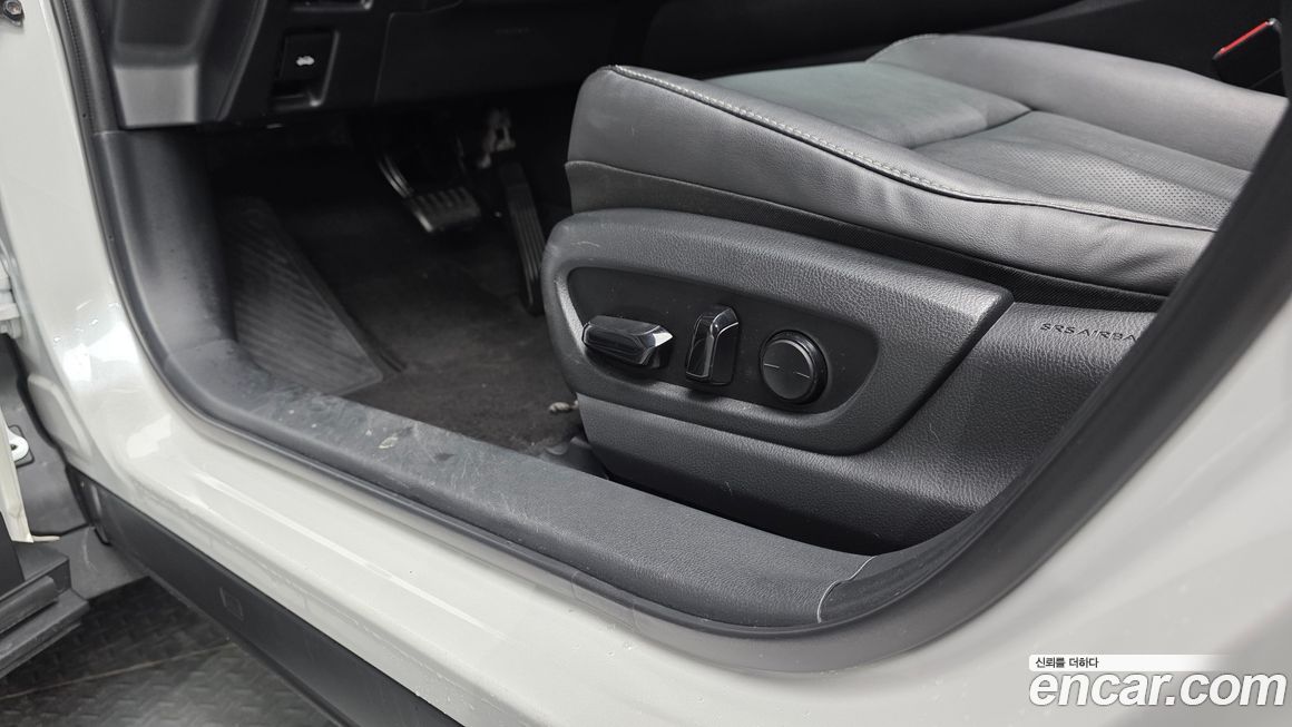 Lexus UX 2020