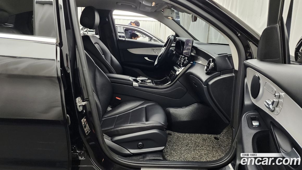 Mercedes-Benz GLC-Class 2018