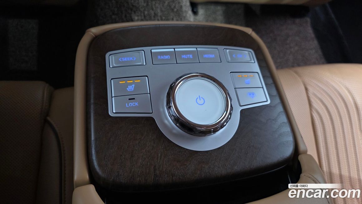 Genesis G80 2023