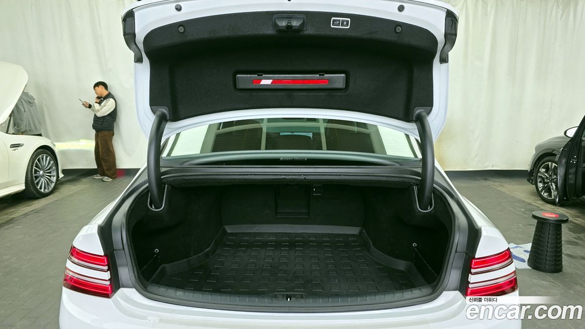 Genesis G80 2021