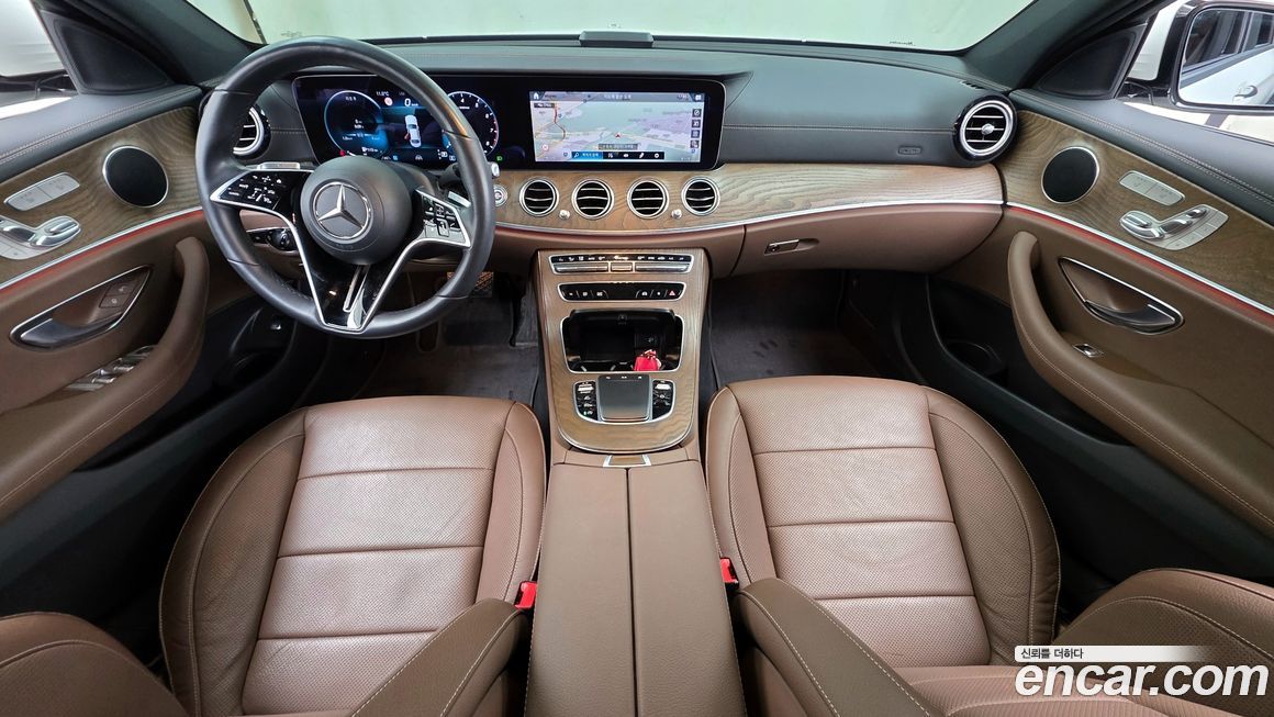 Mercedes-Benz E-Class 2021