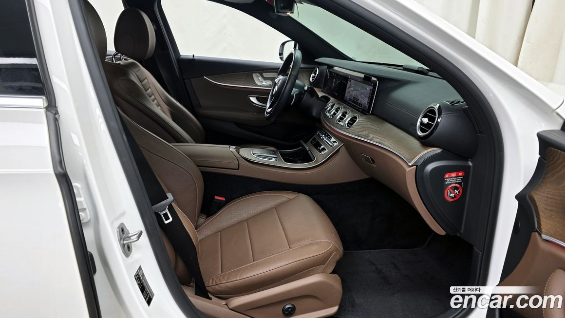 Mercedes-Benz E-Class 2021
