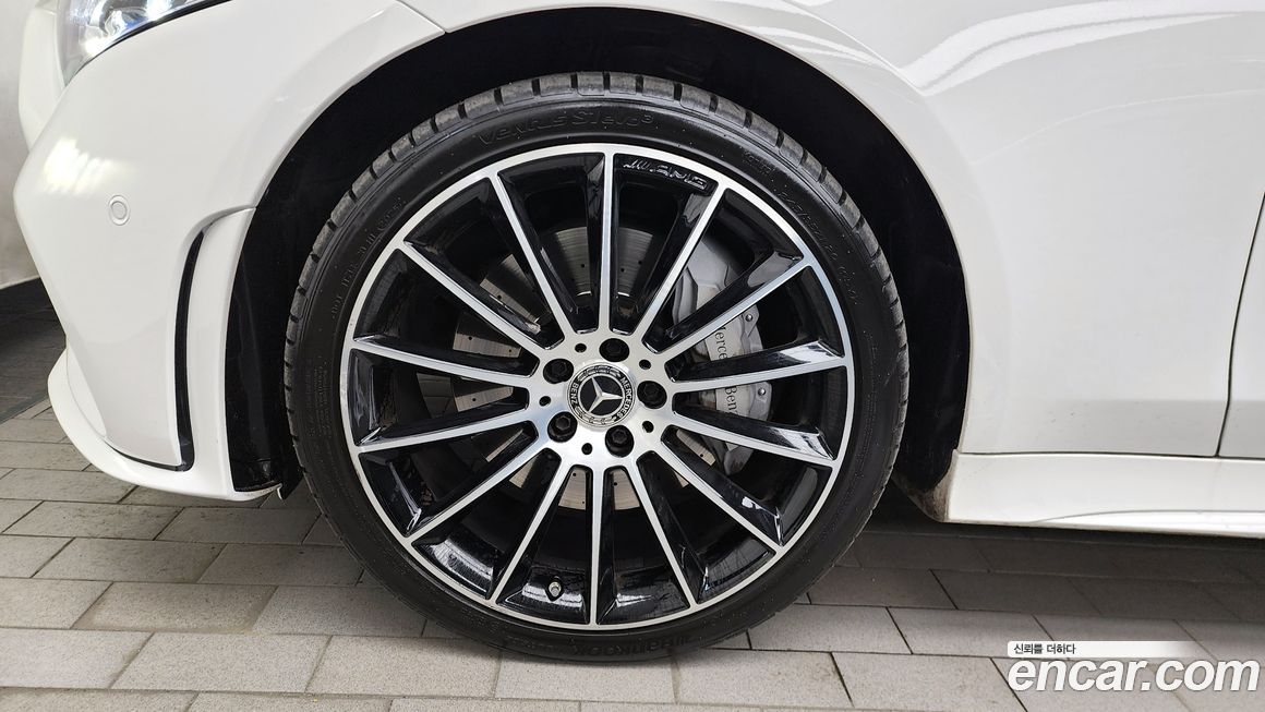 Mercedes-Benz CLS-Class 2019