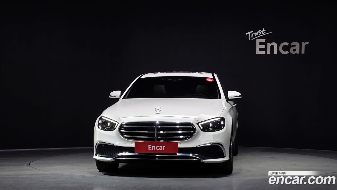 Mercedes-Benz E-Class 2021