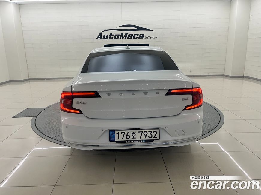 Volvo S90 2022