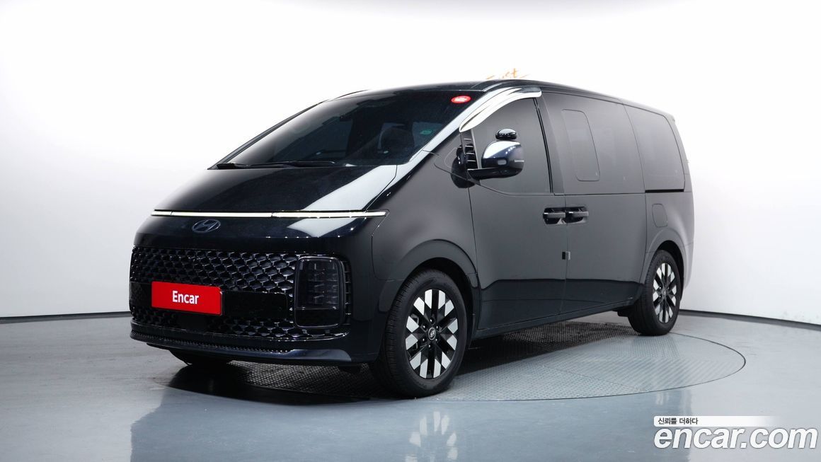 Hyundai Staria 2025