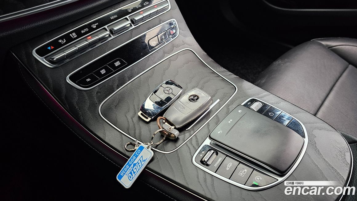 Mercedes-Benz E-Class 2022