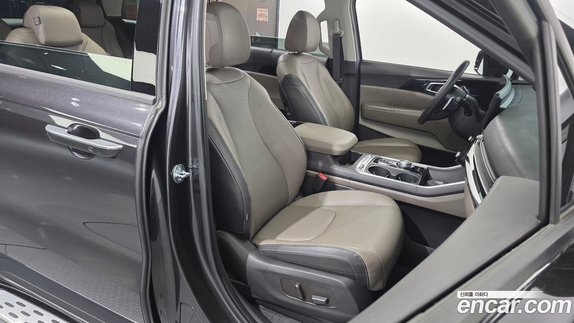 Kia Canival 2025