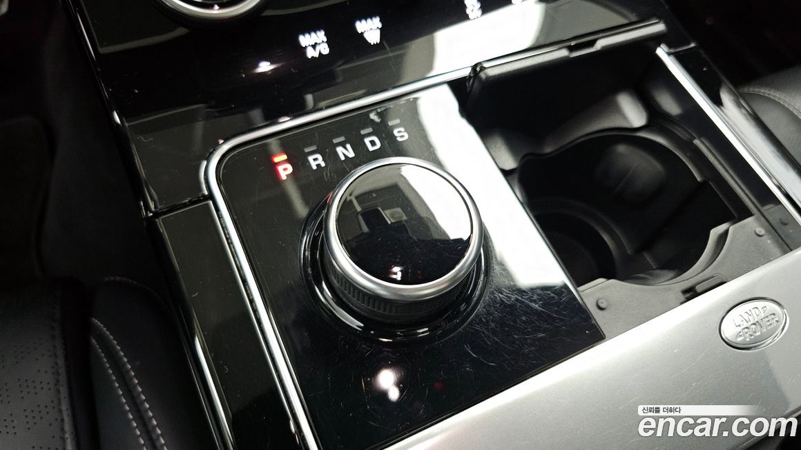 Land Rover Range Rover Velar 2019