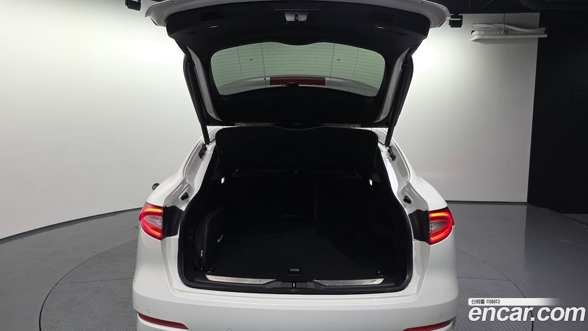 Maserati Levante 2020