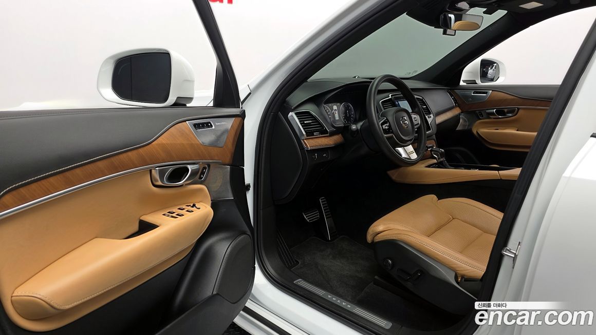 Volvo XC90 2019
