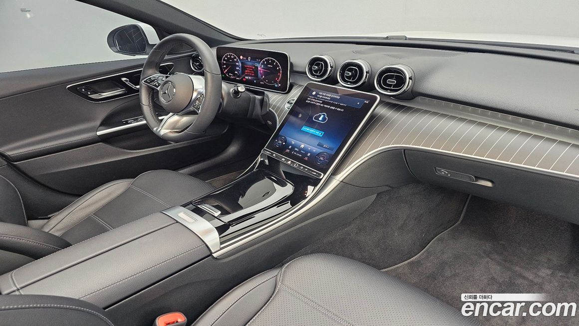 Mercedes-Benz C-Class 2024
