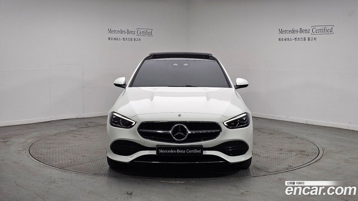 Mercedes-Benz C-Class 2024