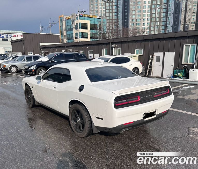 Dodge Challenger 2017