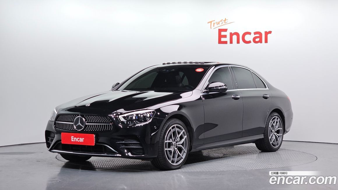 Mercedes-Benz E-Class 2022