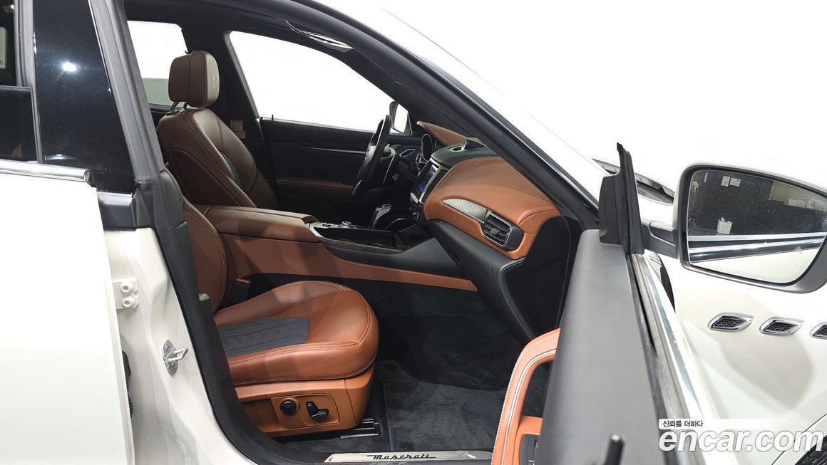 Maserati Levante 2020