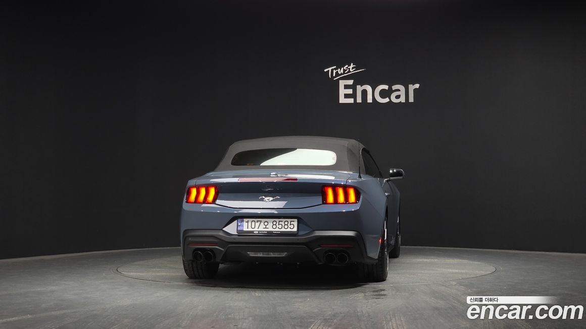 Ford Mustang 2024