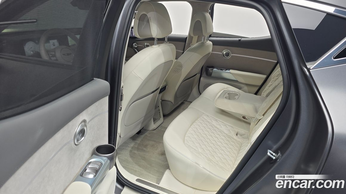 Genesis GV60 2023