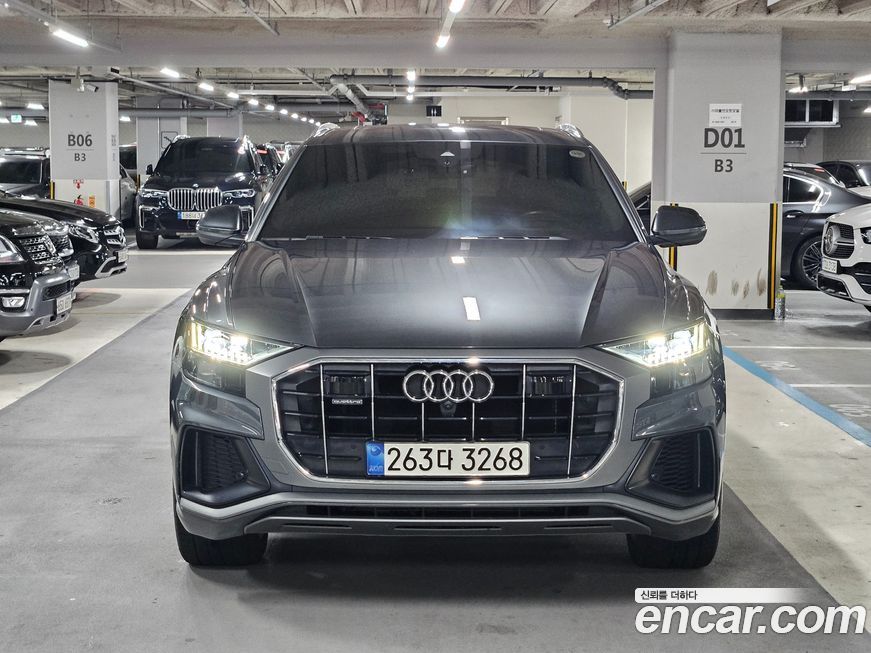 Audi Q8 2021
