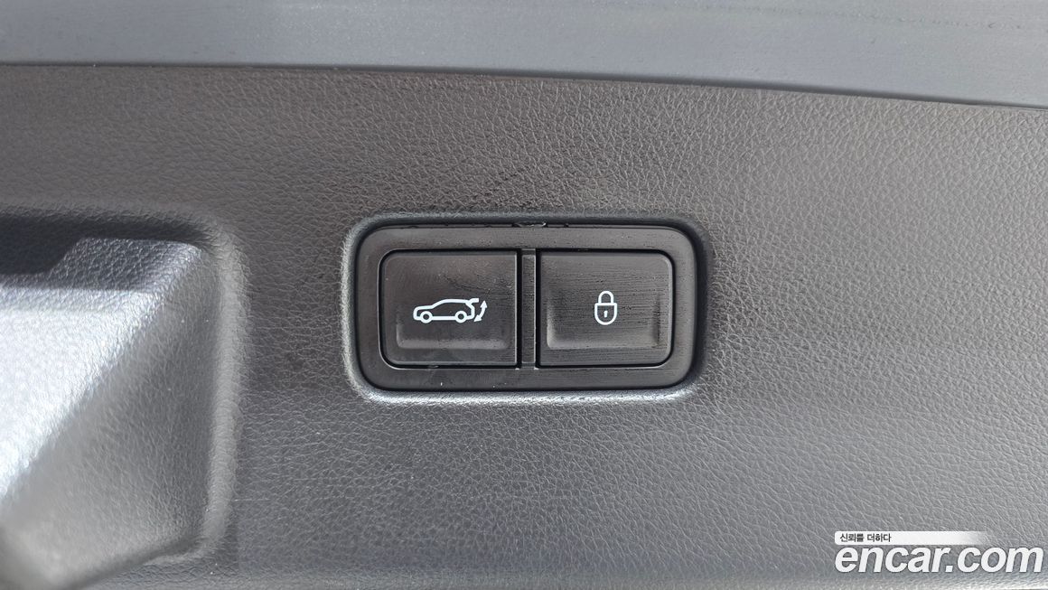 Genesis GV60 2023