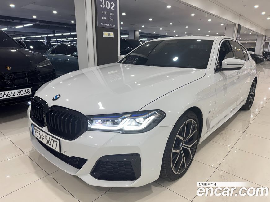 BMW 5-Series 2023