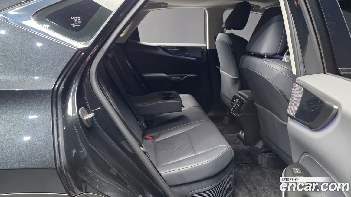 Lexus NX 2025