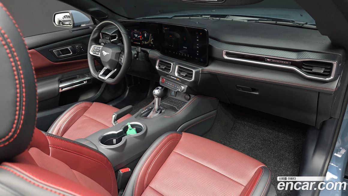 Ford Mustang 2024