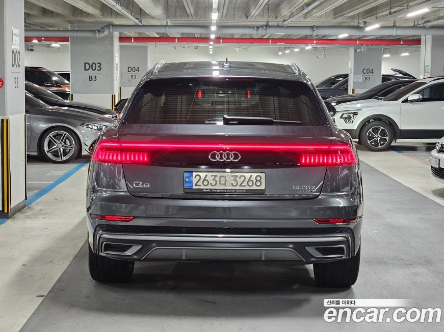 Audi Q8 2021